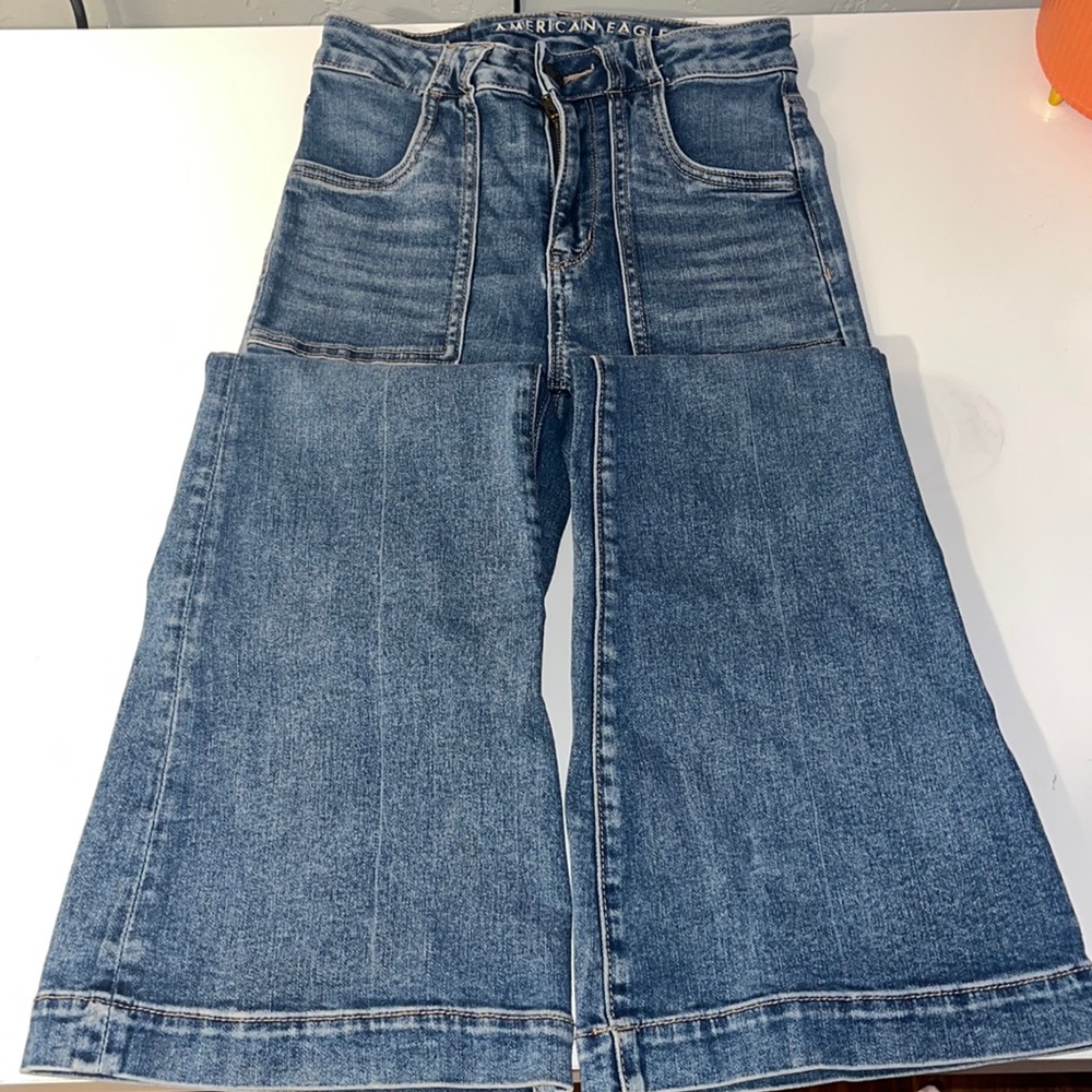 Flared American Eagle jeans